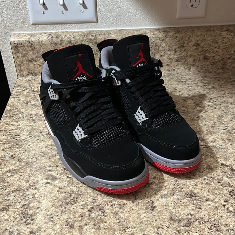 Jordan 4 Bred